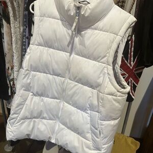 Tommy Hilfiger White Quilted Puffer Vest with Navy Trim